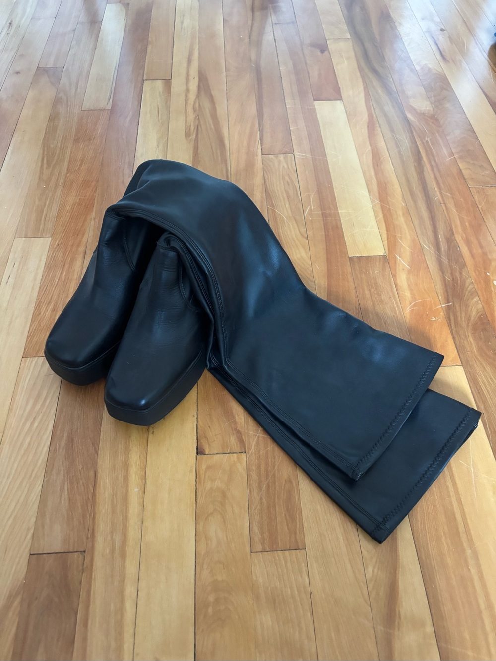L’intervalle Leather Over-the-Knee Platform Block Heel Boots - Black - Picture 2 of 5
